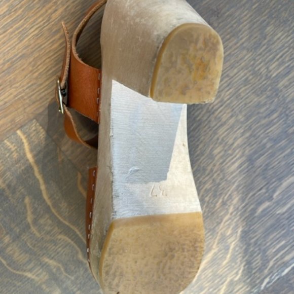 Women’s Bryr Clogs Emma Closed Toe High Heel - Picture 9 of 11